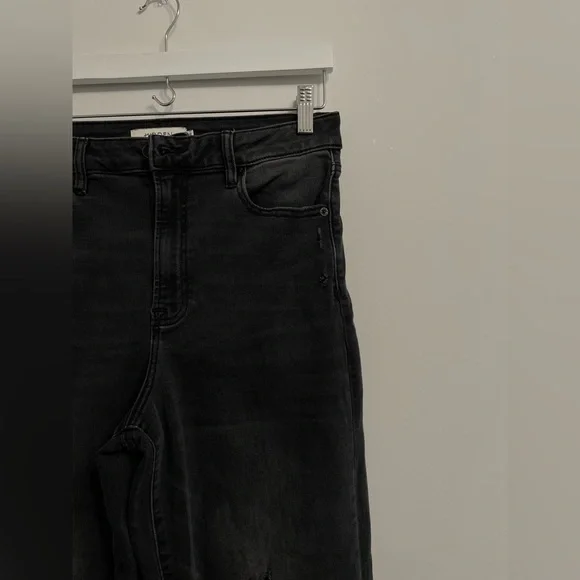Hidden Jeans - Picture 3 of 7